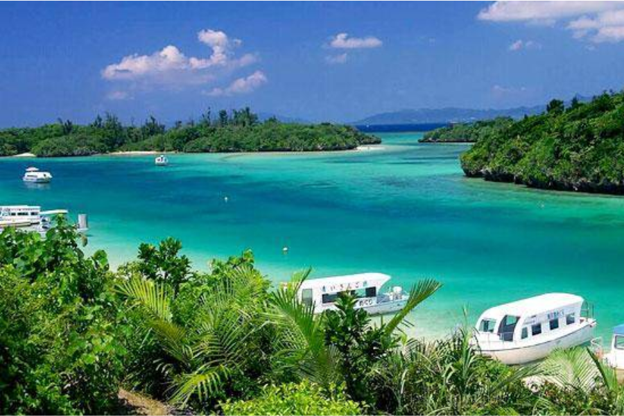 A complete guide to central vietnam tours